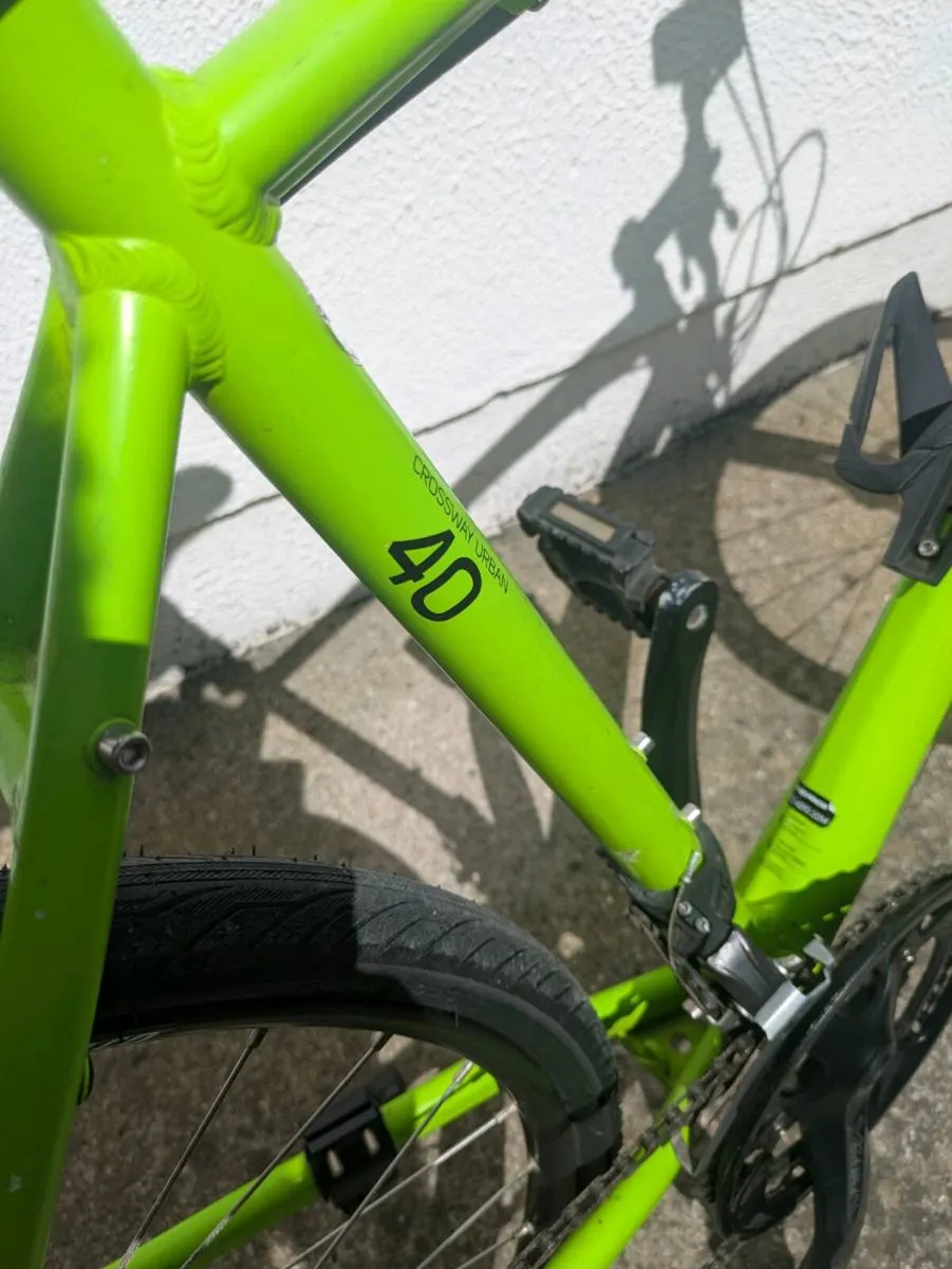 Merida Crossway Urban 40-D hybrid bike - Image 2