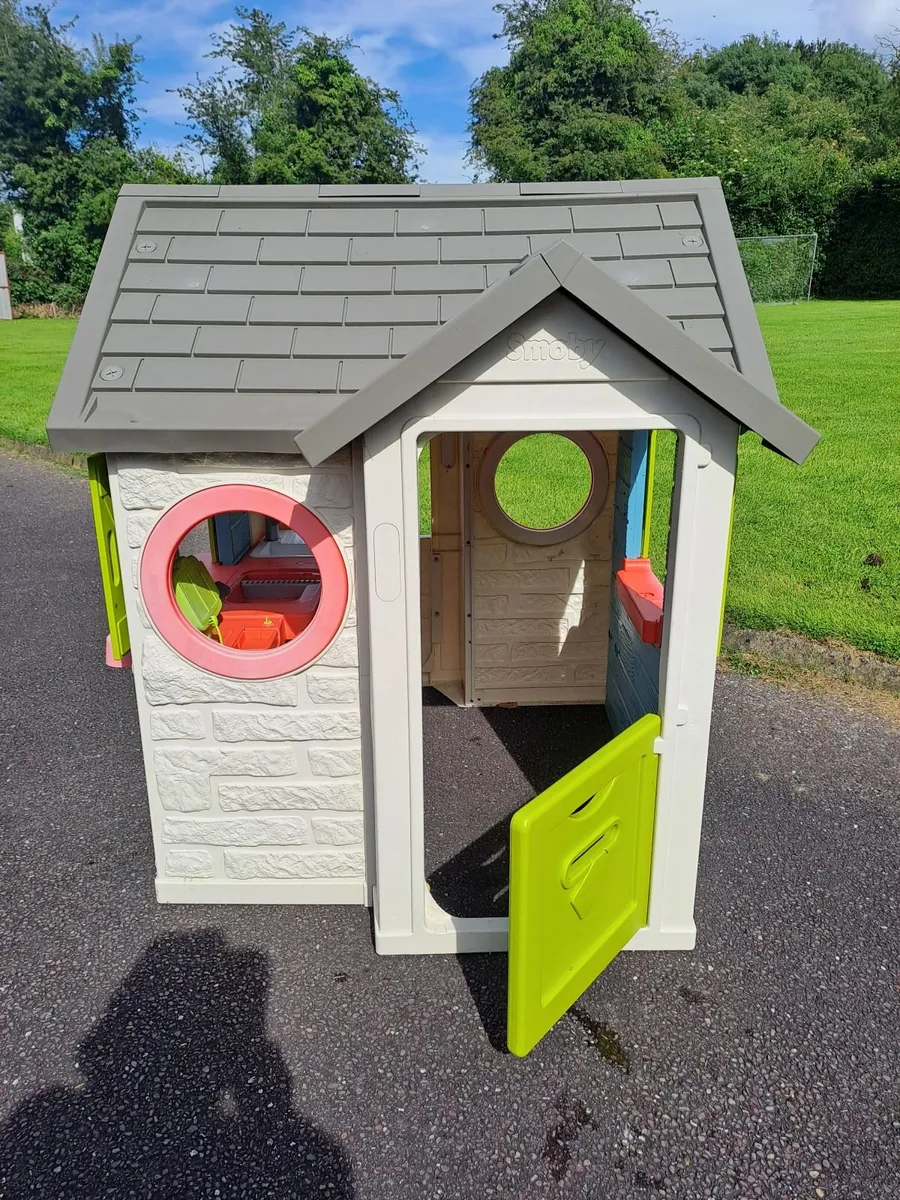 Children's Playhouse - Image 1