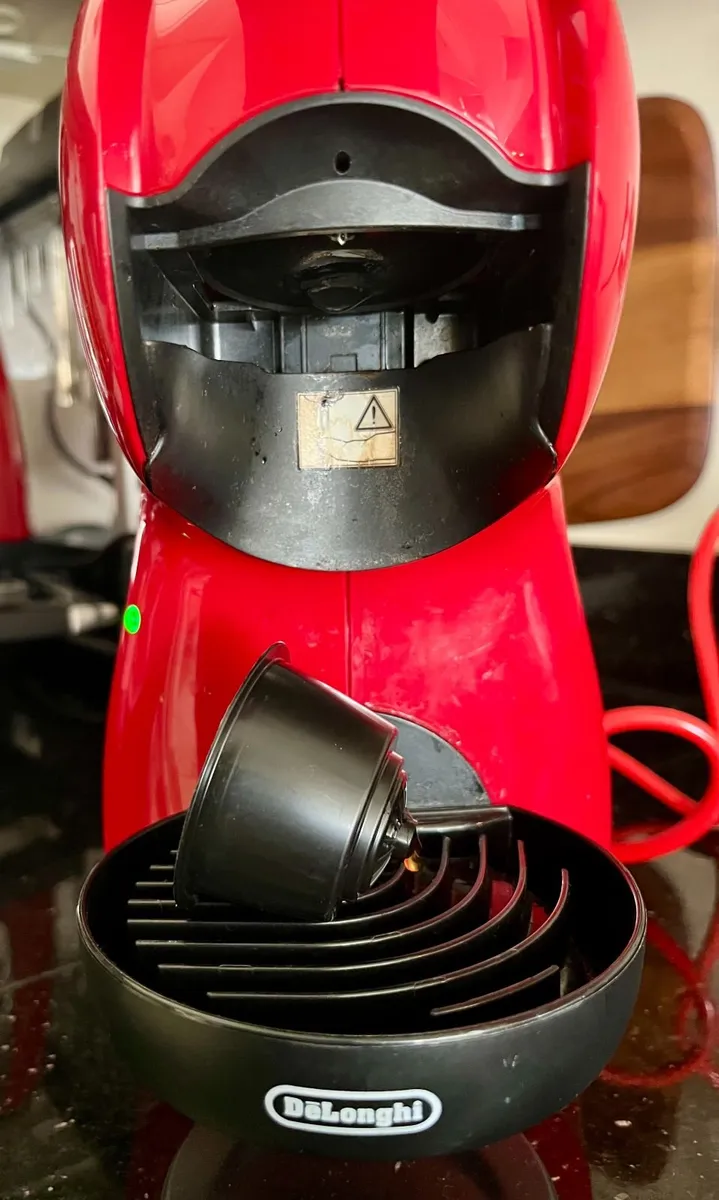 Nescafe Dolce Gusto coffee machine - Image 3