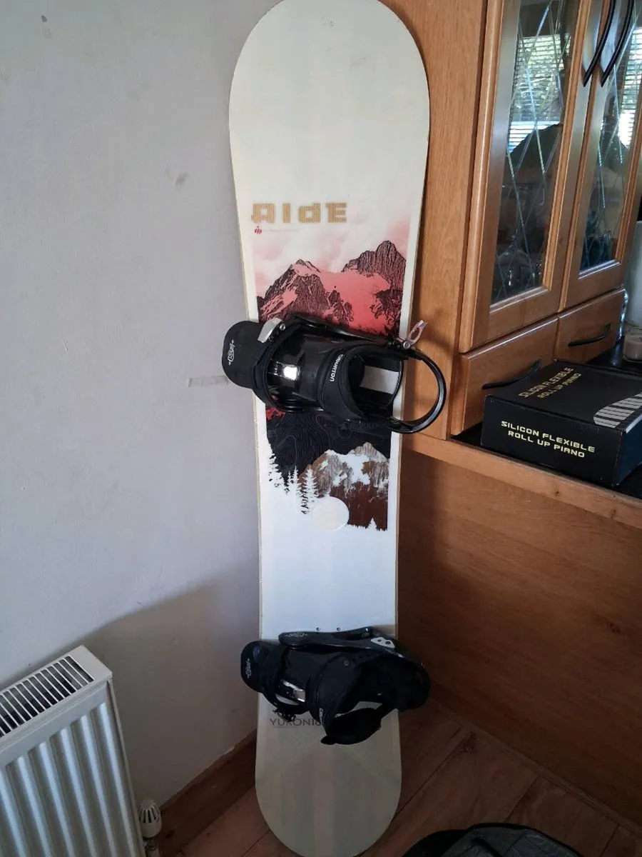 Snowboard - Image 2