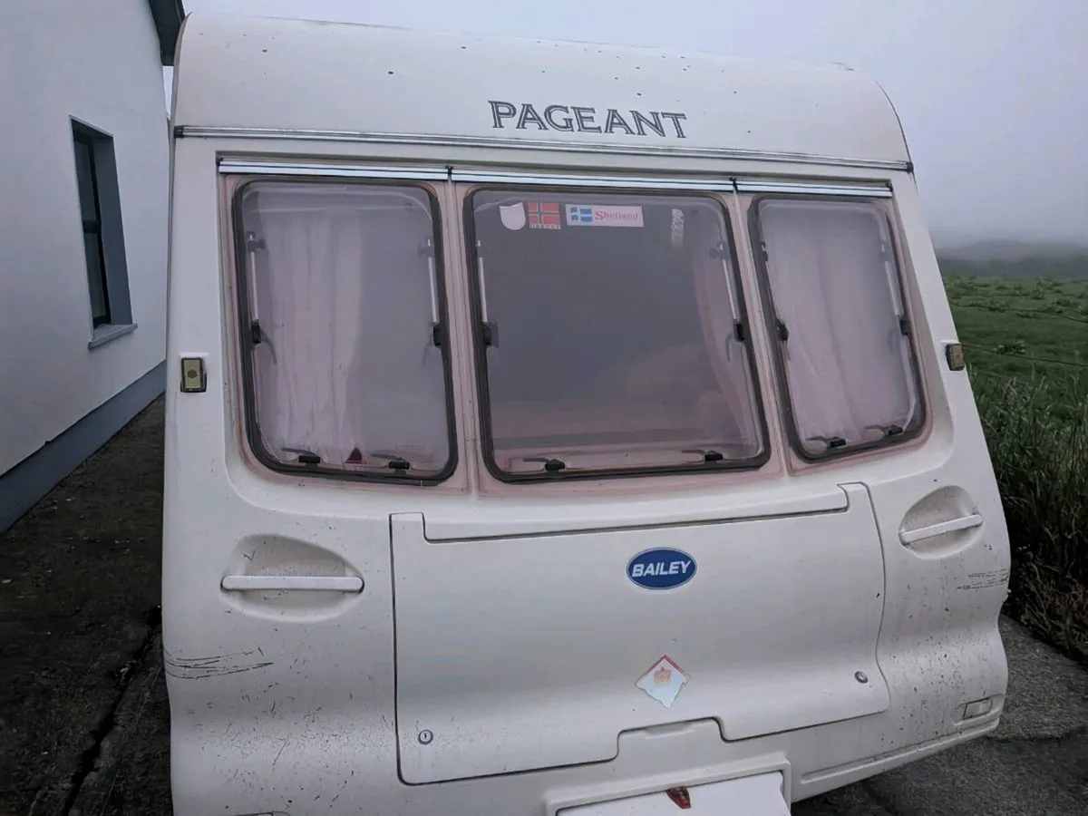 Caravan - Image 1