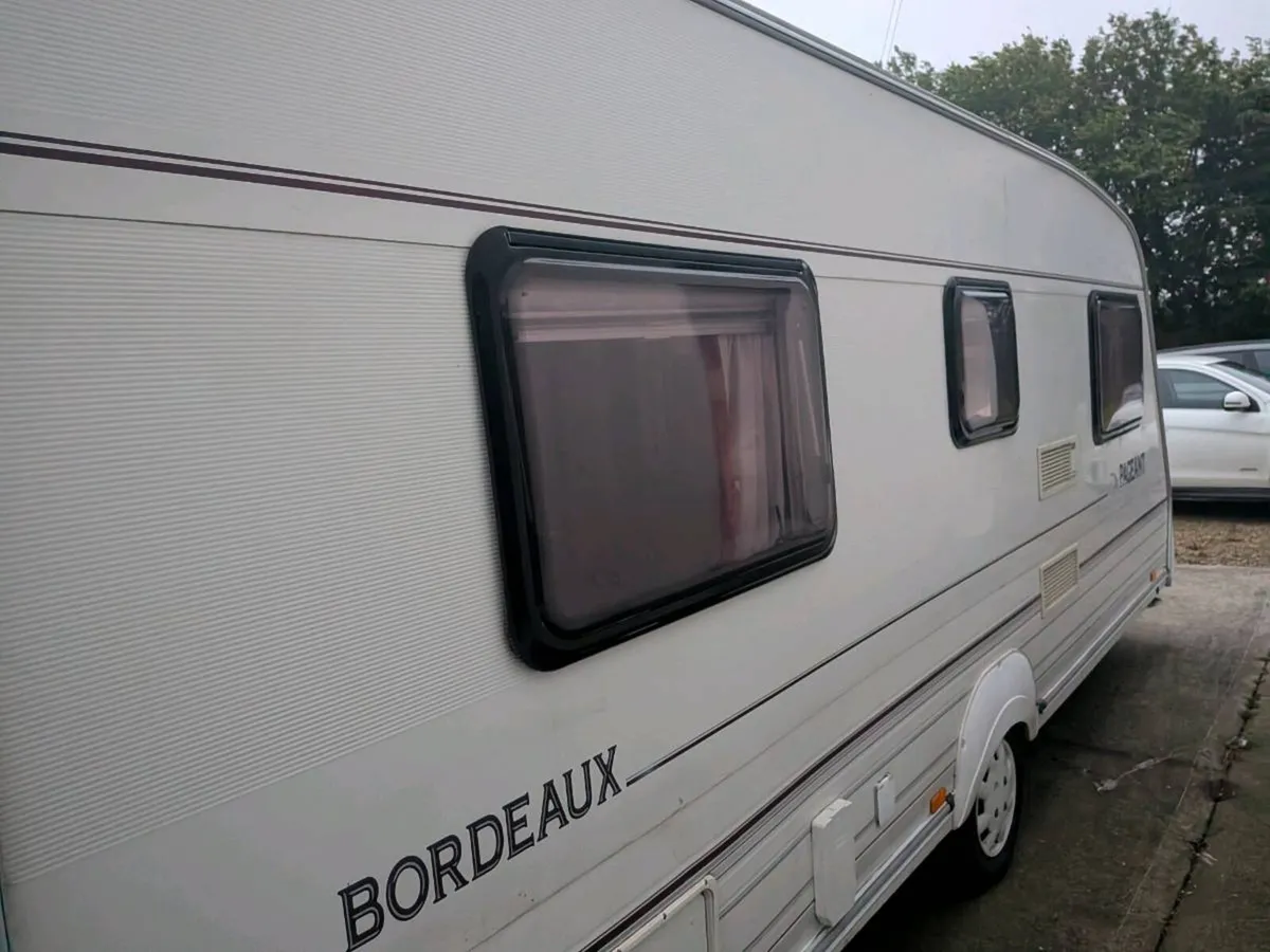 Caravan - Image 2