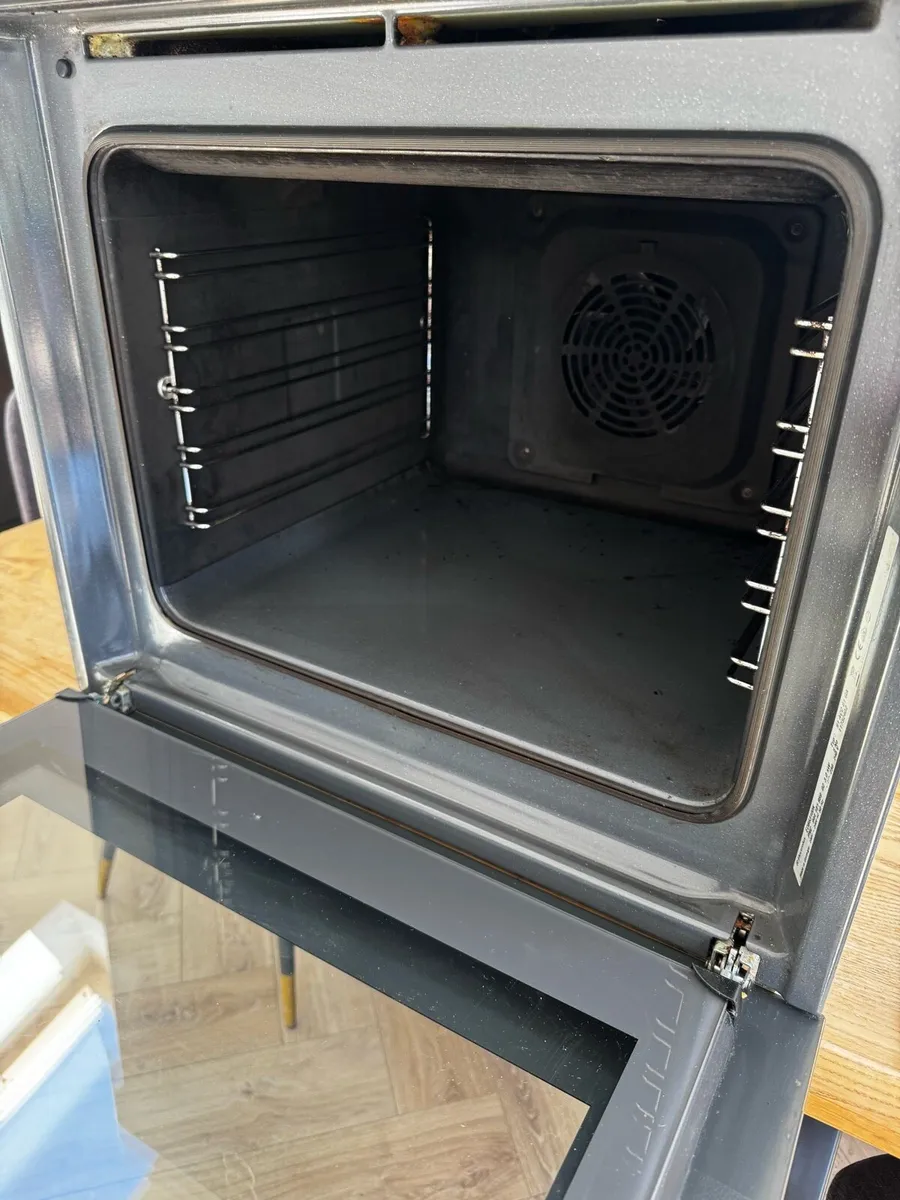 Oven - Electrolux Black - Image 4