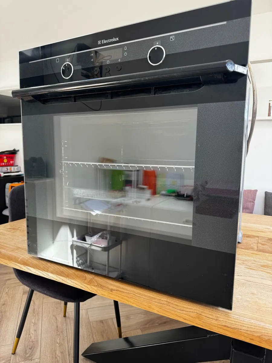 Oven - Electrolux Black - Image 2