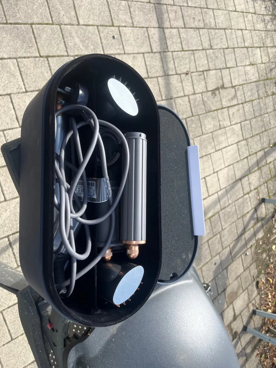 Dyson hair yolk - Image 4