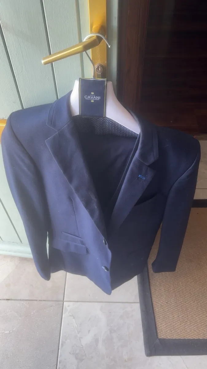 Cavani 3 piece men’s suit - Image 1