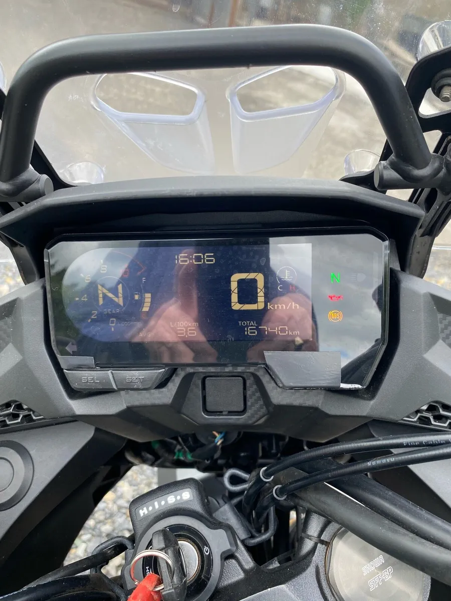 Motorcycle - Image 4