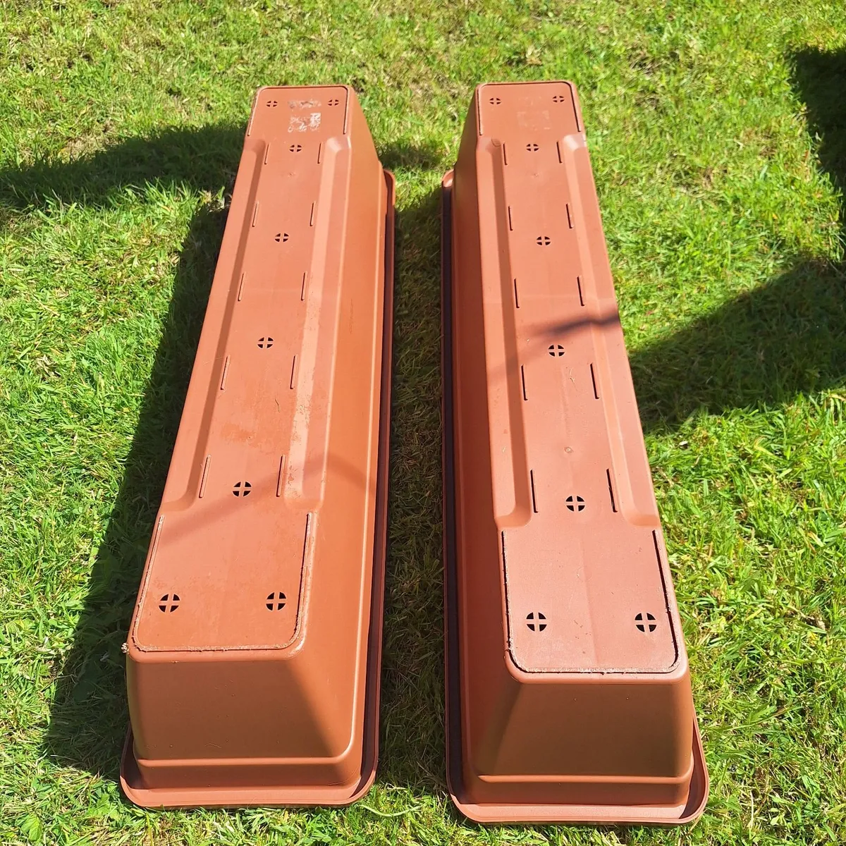 2  Large Plastic Garden Planters  80cm - Image 2