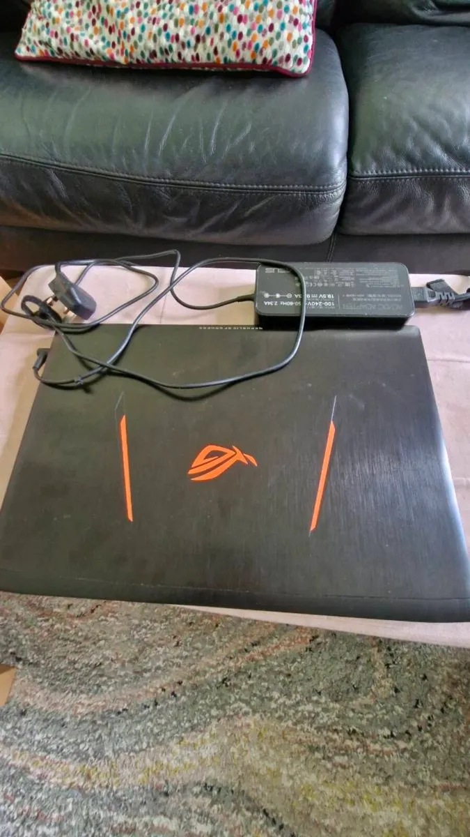 ASUS ROG Strix GL502VT Gaming Laptop - Image 2