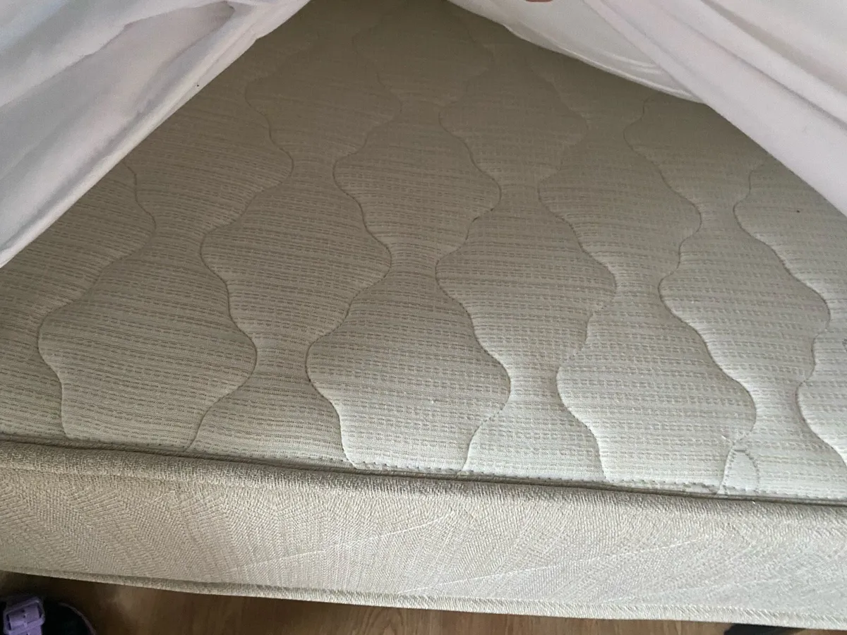 Double bed and mattress - Image 2