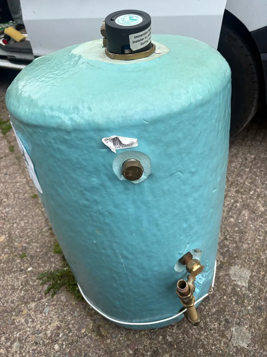 Hot water cylinder 96 litres vented - Image 3