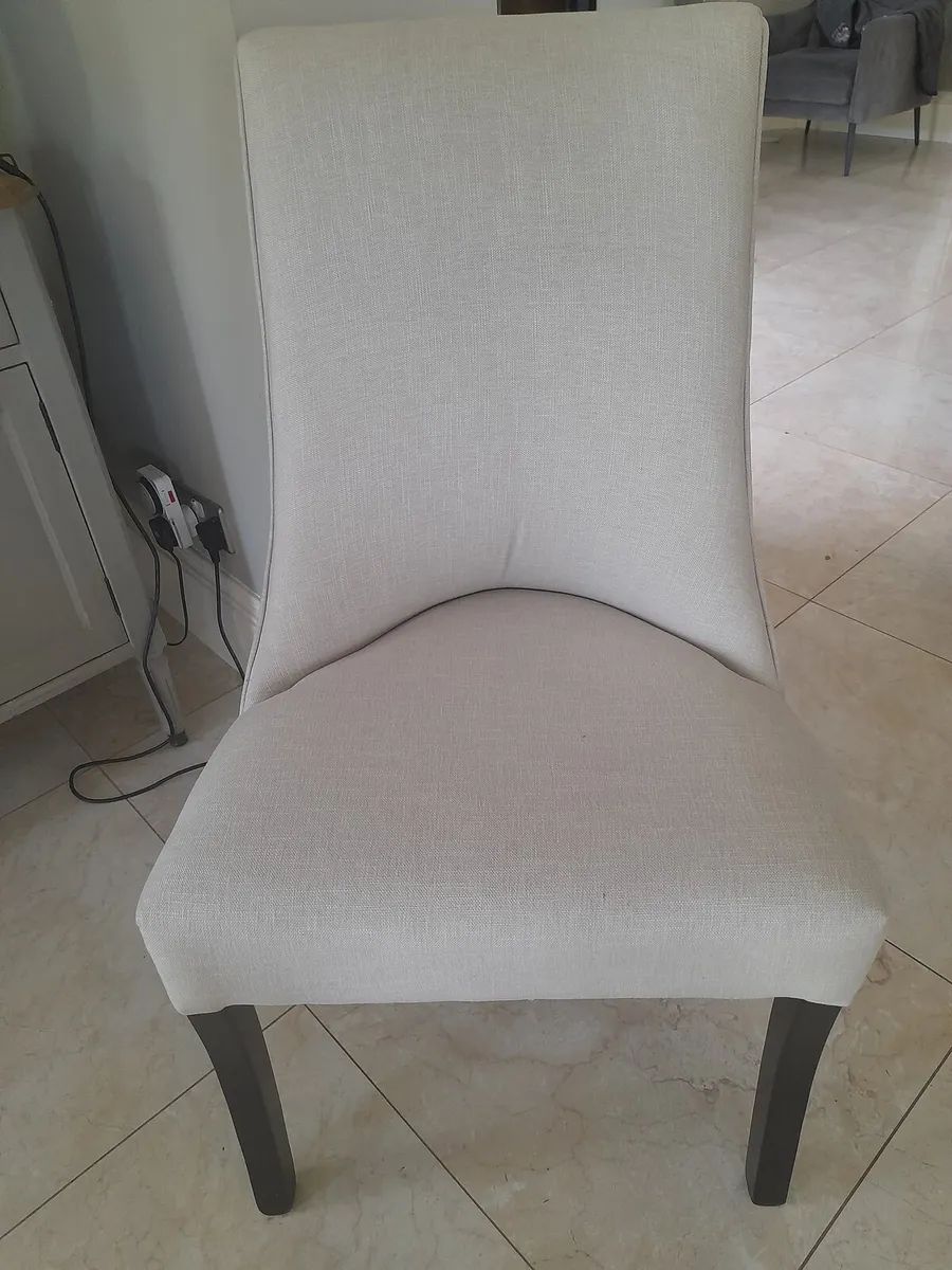 6 dining chairs - Image 1
