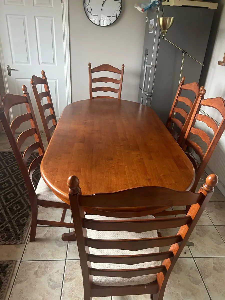 Solid Oak Dining Table & 6 Chairs - Image 1
