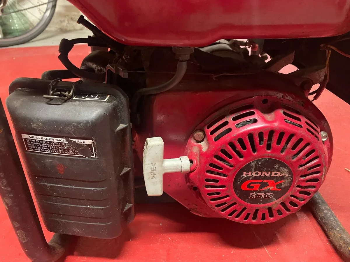 Petrol generator *not working - Image 3
