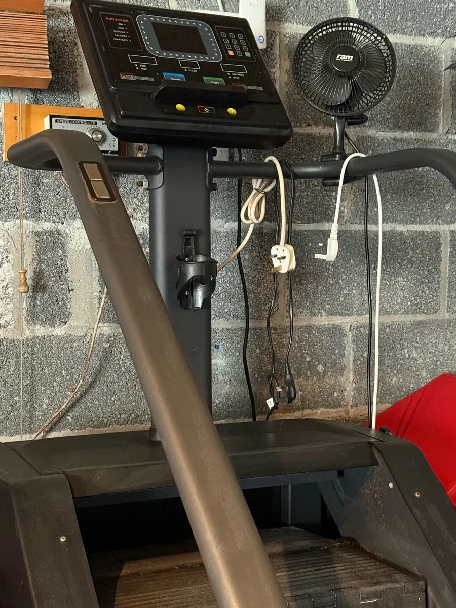 Stairmaster (not working) FREE - Image 3