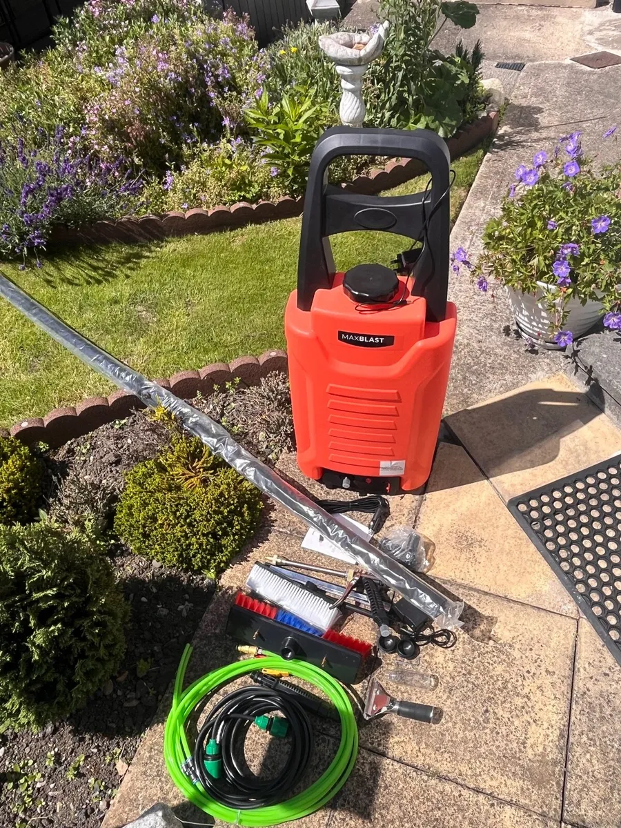 Window cleaning kit - Image 1
