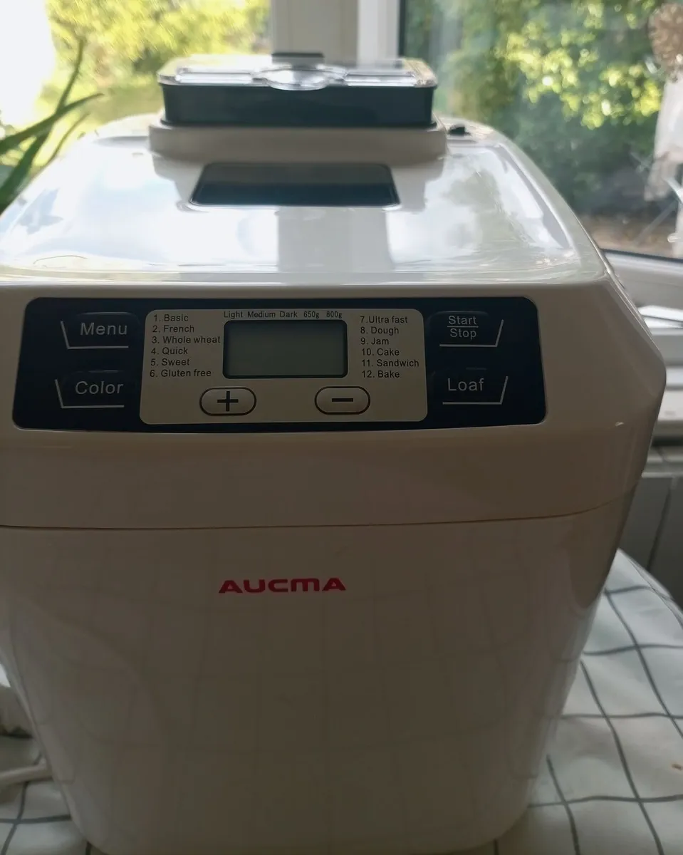 AUCMA BM1333 - A AUTOMATIC BREAD MAKER. - Image 2