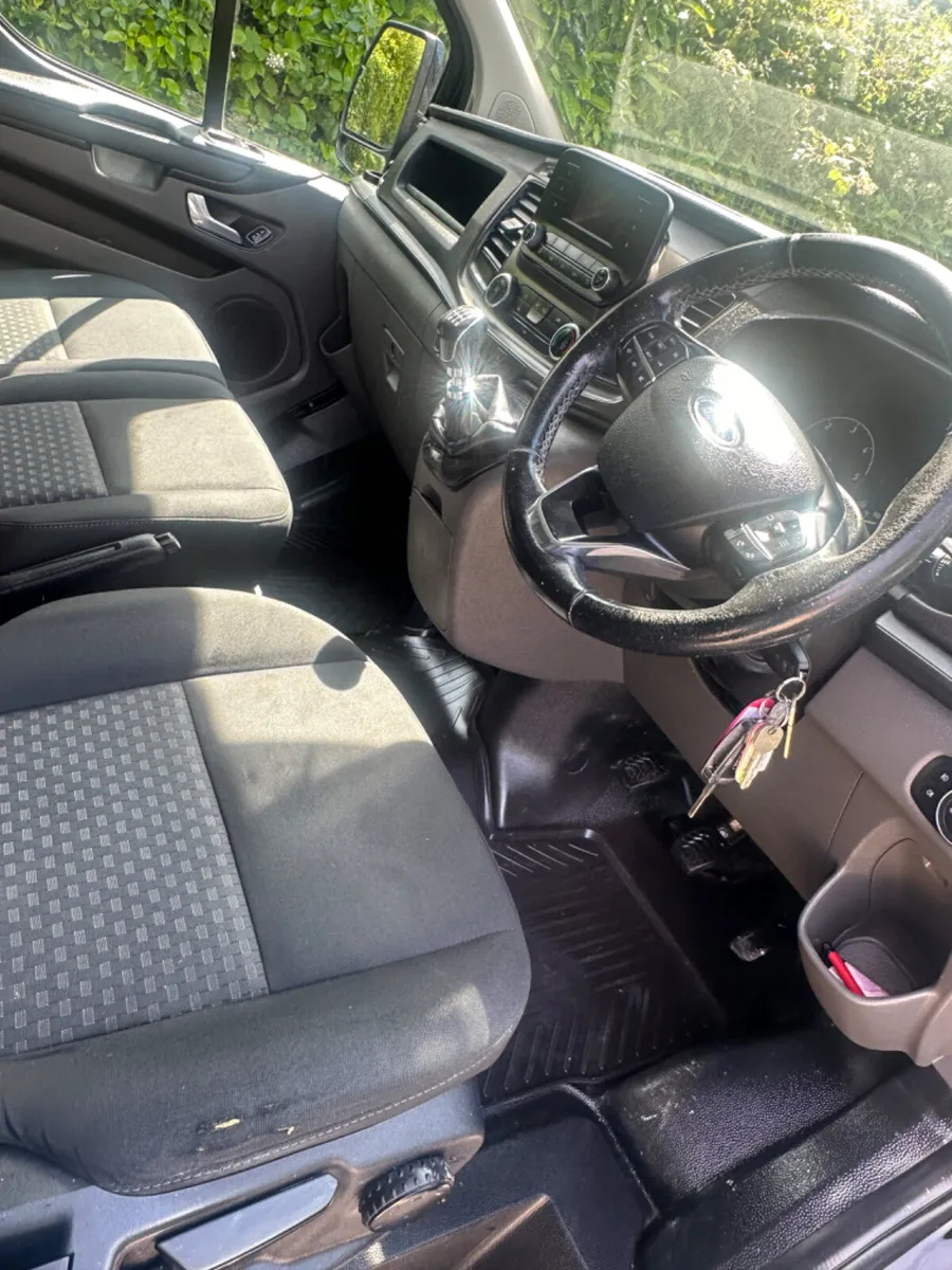 Ford Transit Custom 2018 - Image 2