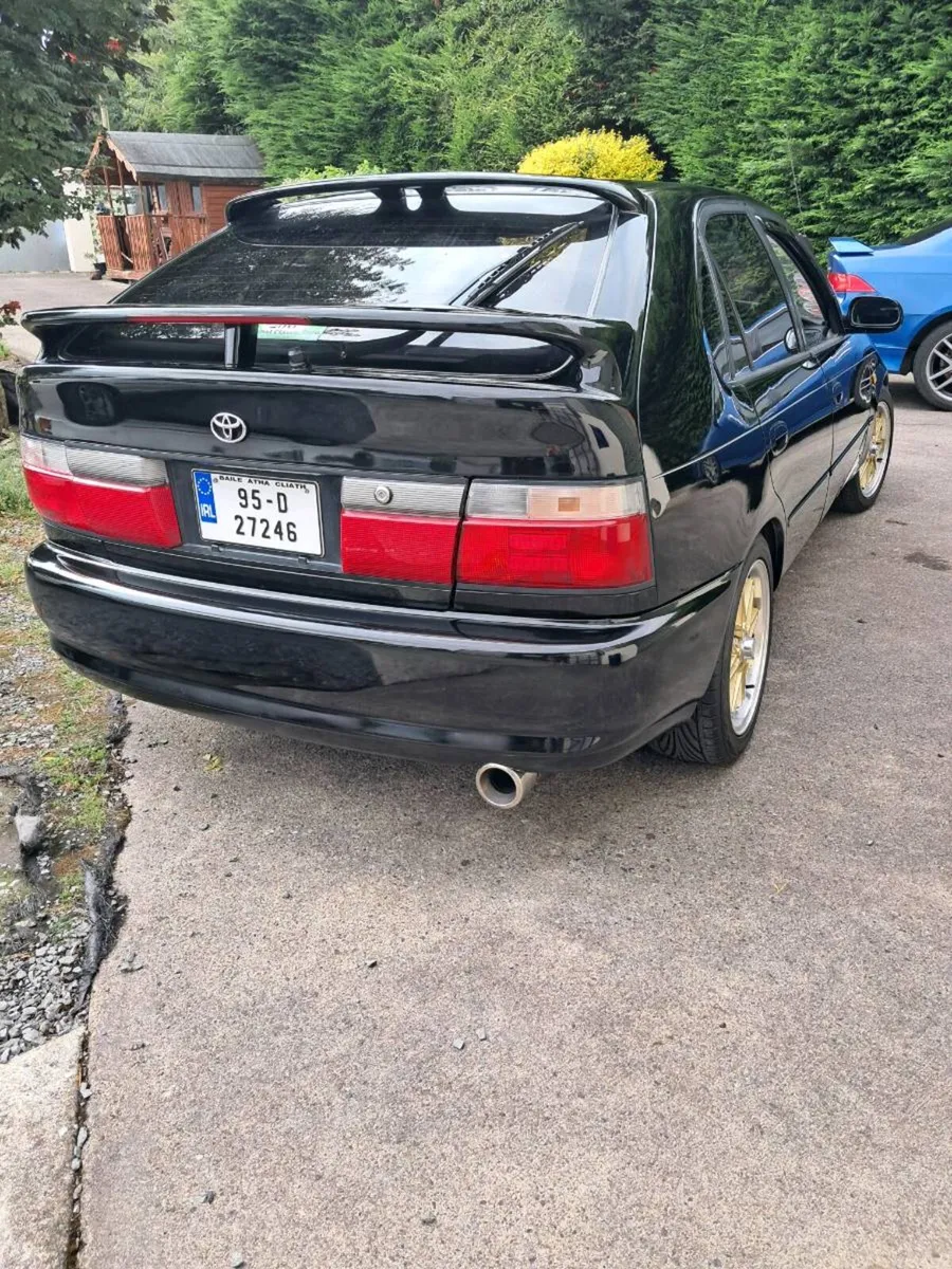 Toyota Corolla - Image 4