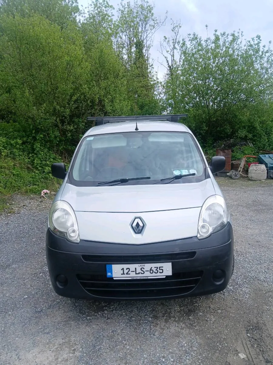 2012 Lwb Renault kangoo, New Doe test & Taxed - Image 4