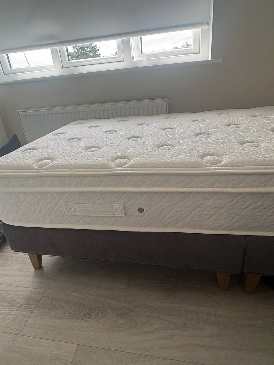 Single bed - Image 2