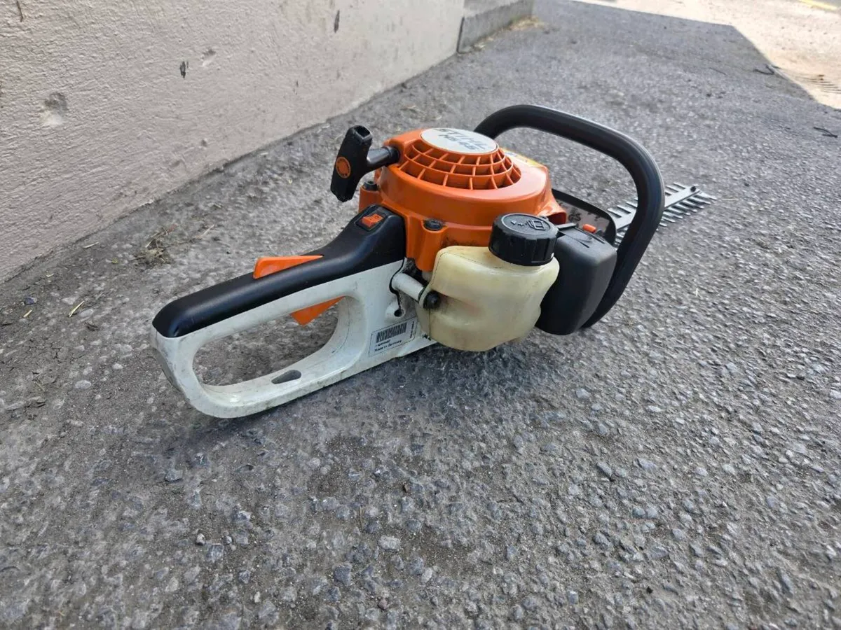 Stihl hs 45 bushcutters - Image 1