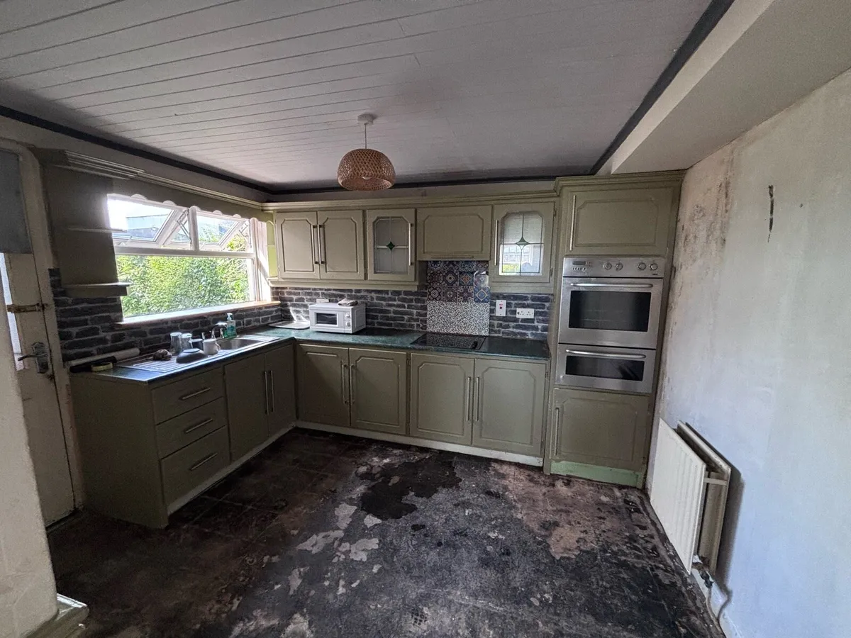 Kitchen - Image 3