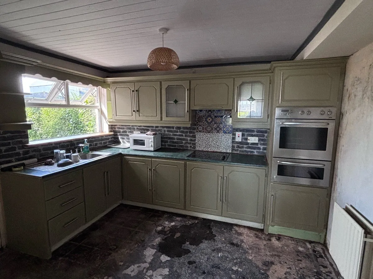 Kitchen - Image 4