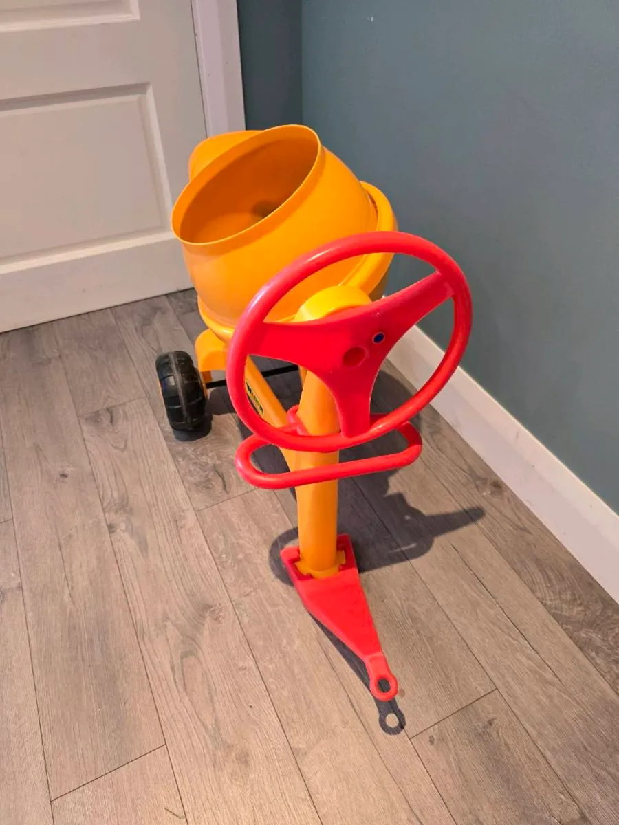 Childs cement mixer - Image 3
