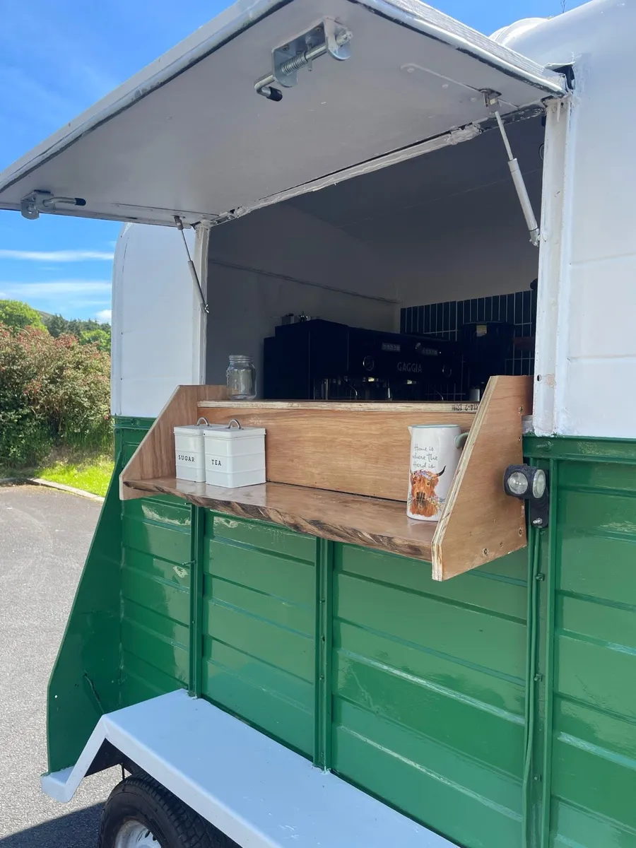 Coffee Horsebox - Image 4