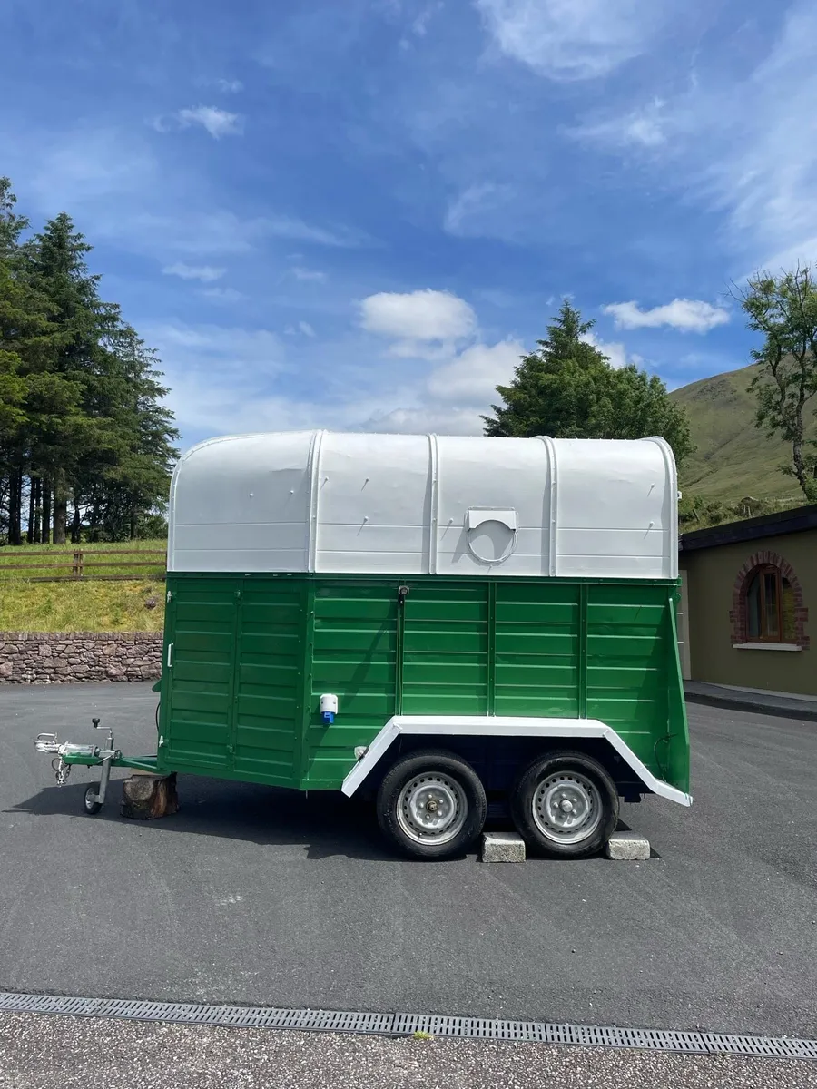 Coffee Horsebox - Image 2