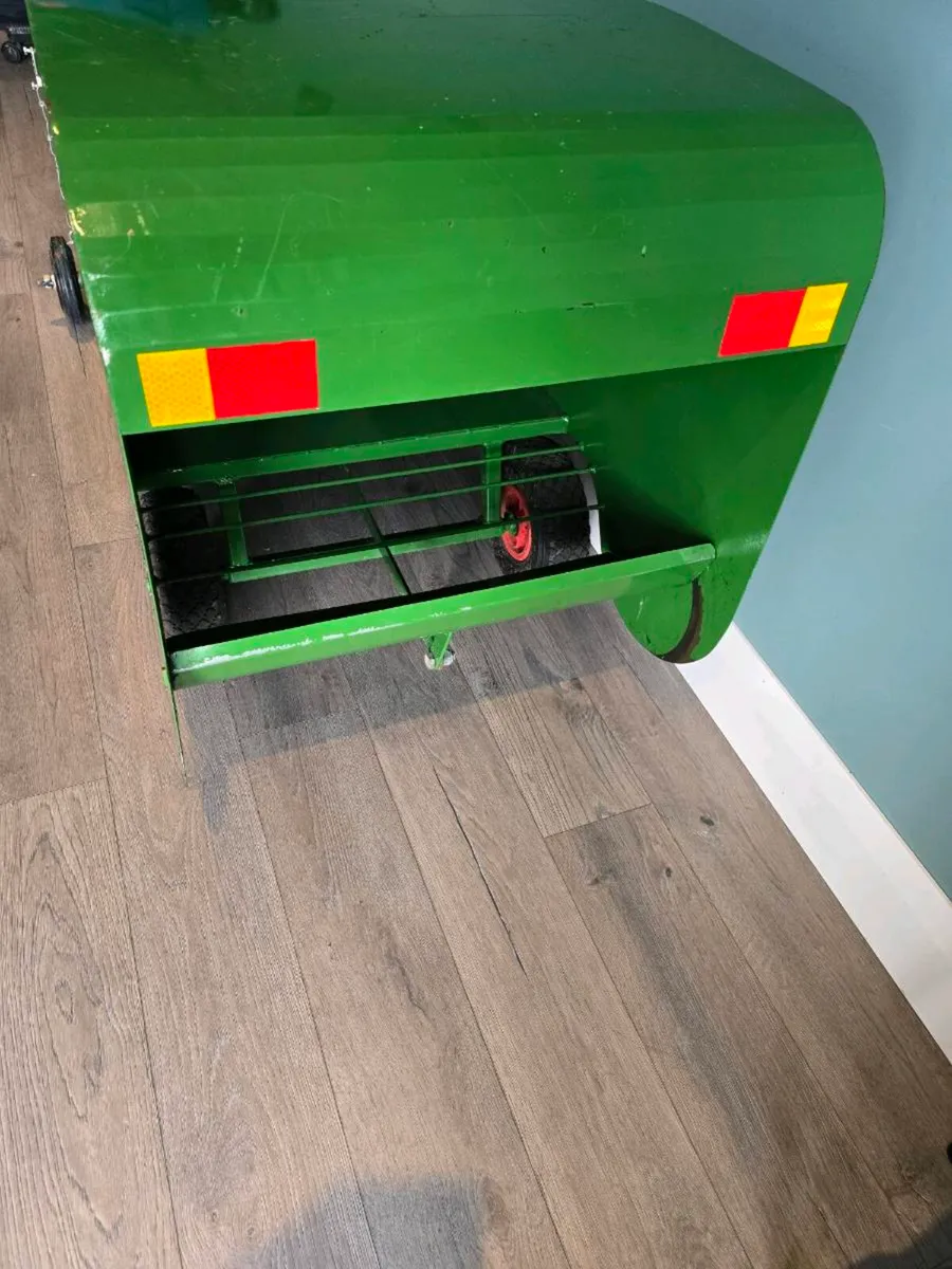 Kids McHale Baler - Image 3