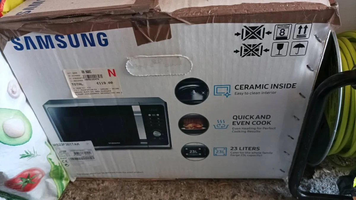 Samsung 23L Ceramic Microwave - Image 3