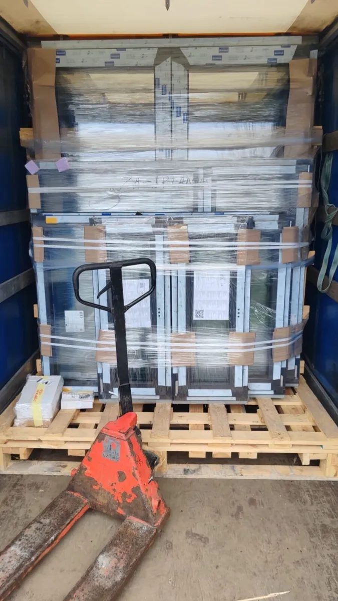 L shaped window fumigated transportation pallet - Image 2