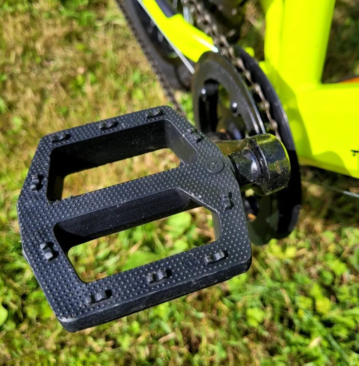 20 Inch Team Mountain Bike Yellow - Image 2