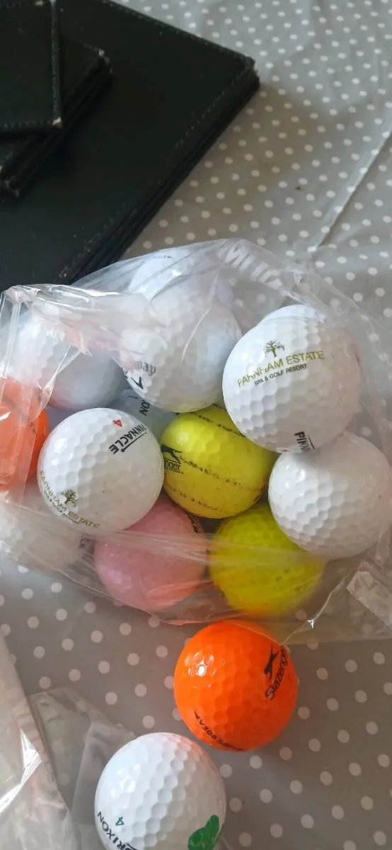 Golf balls - Image 1