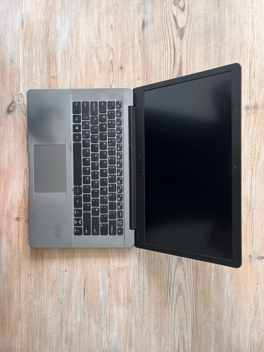 Avita 14" Laptop Bundle - Image 4