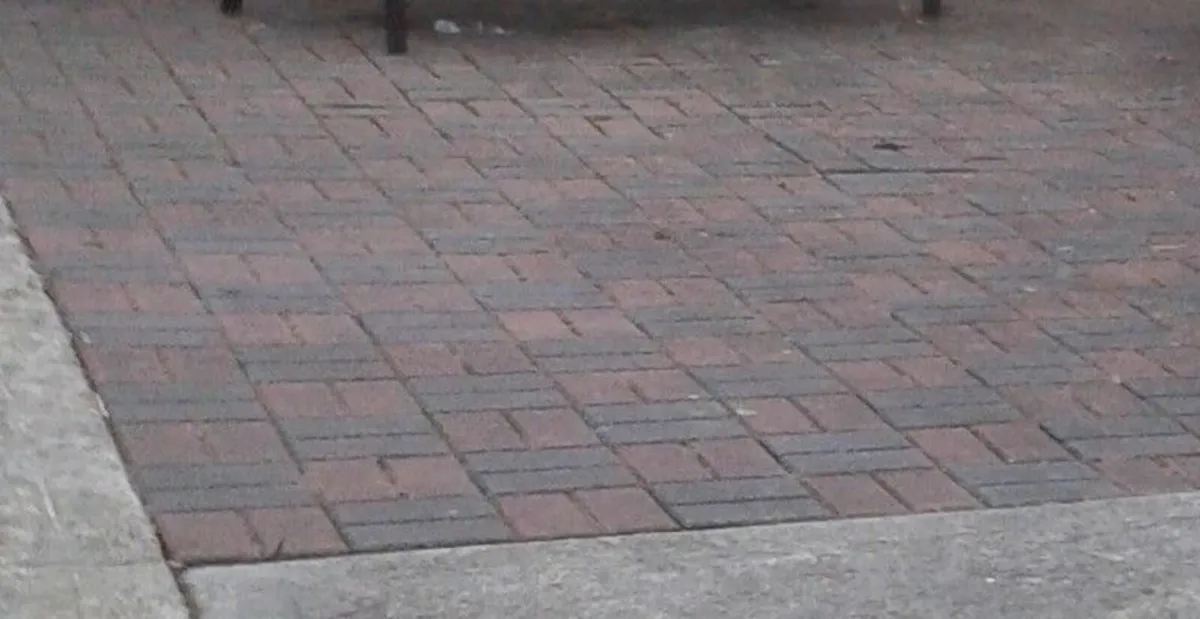 Paving Bricks - Red & Black
