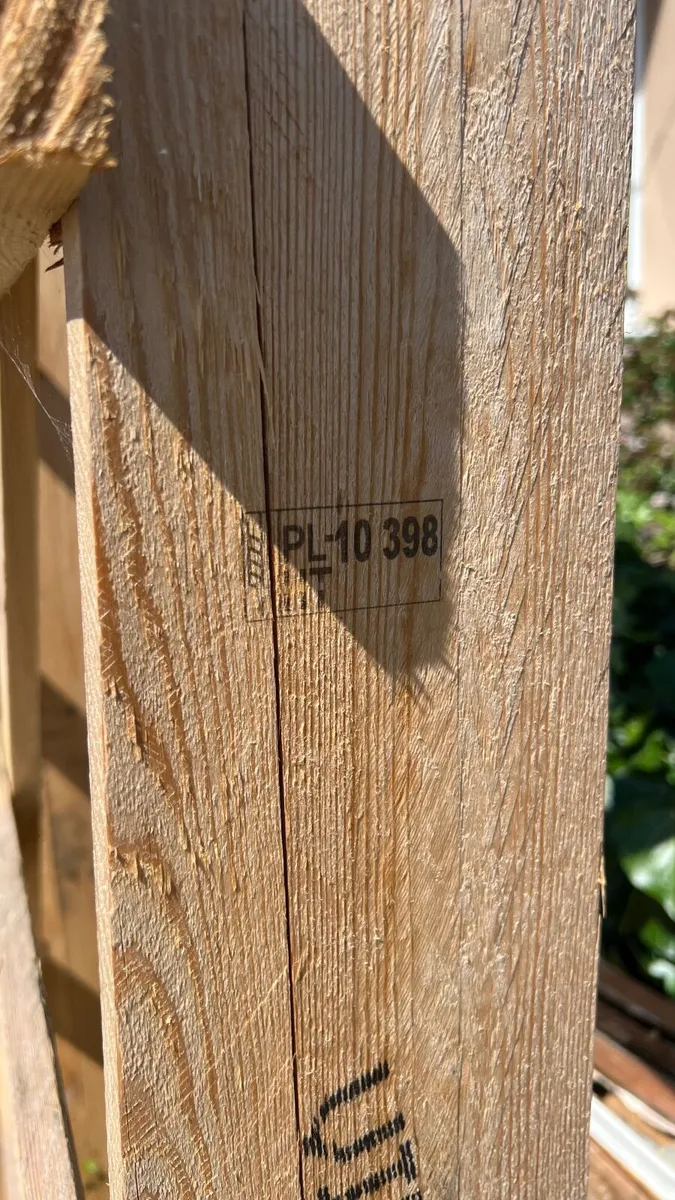 L shaped window fumigated transportation pallet - Image 4