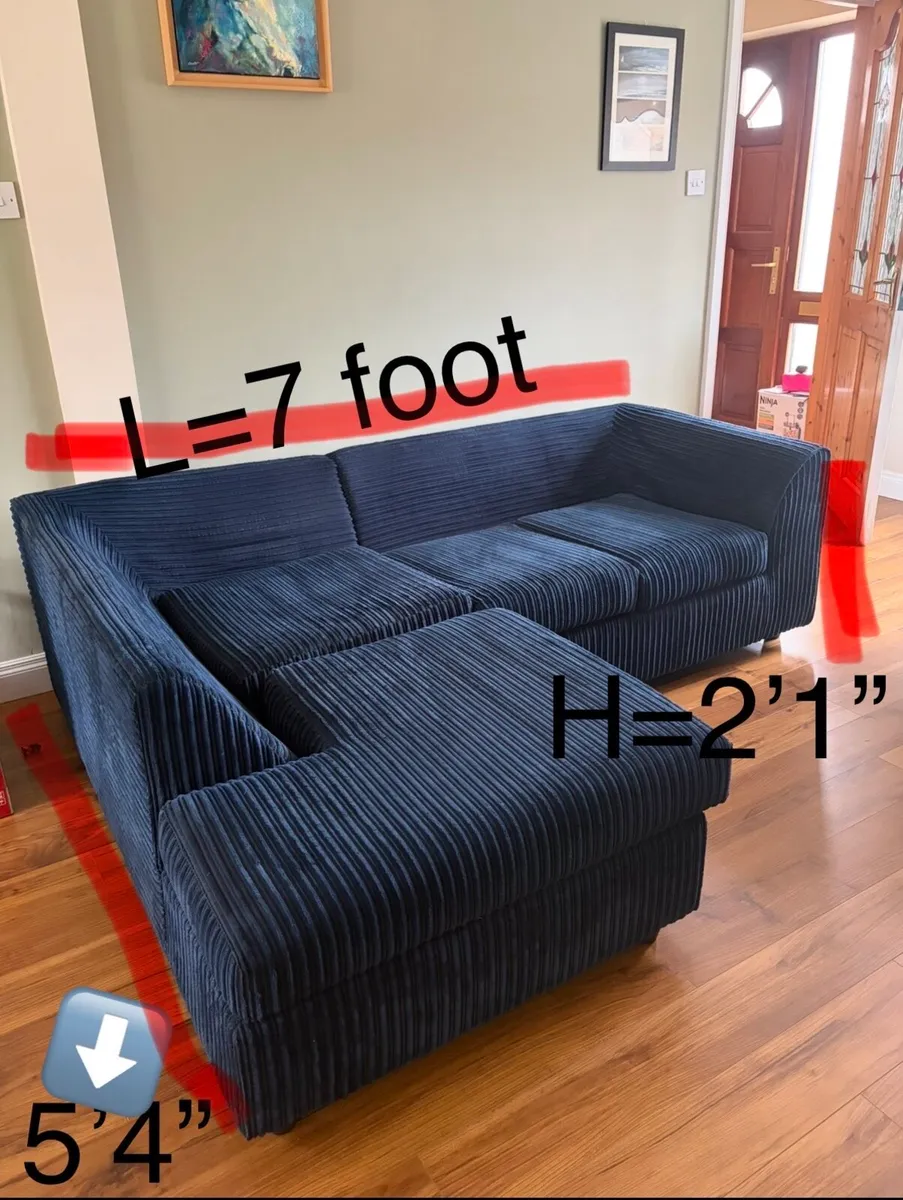 Beautiful L shaped Couch for sale - Image 3
