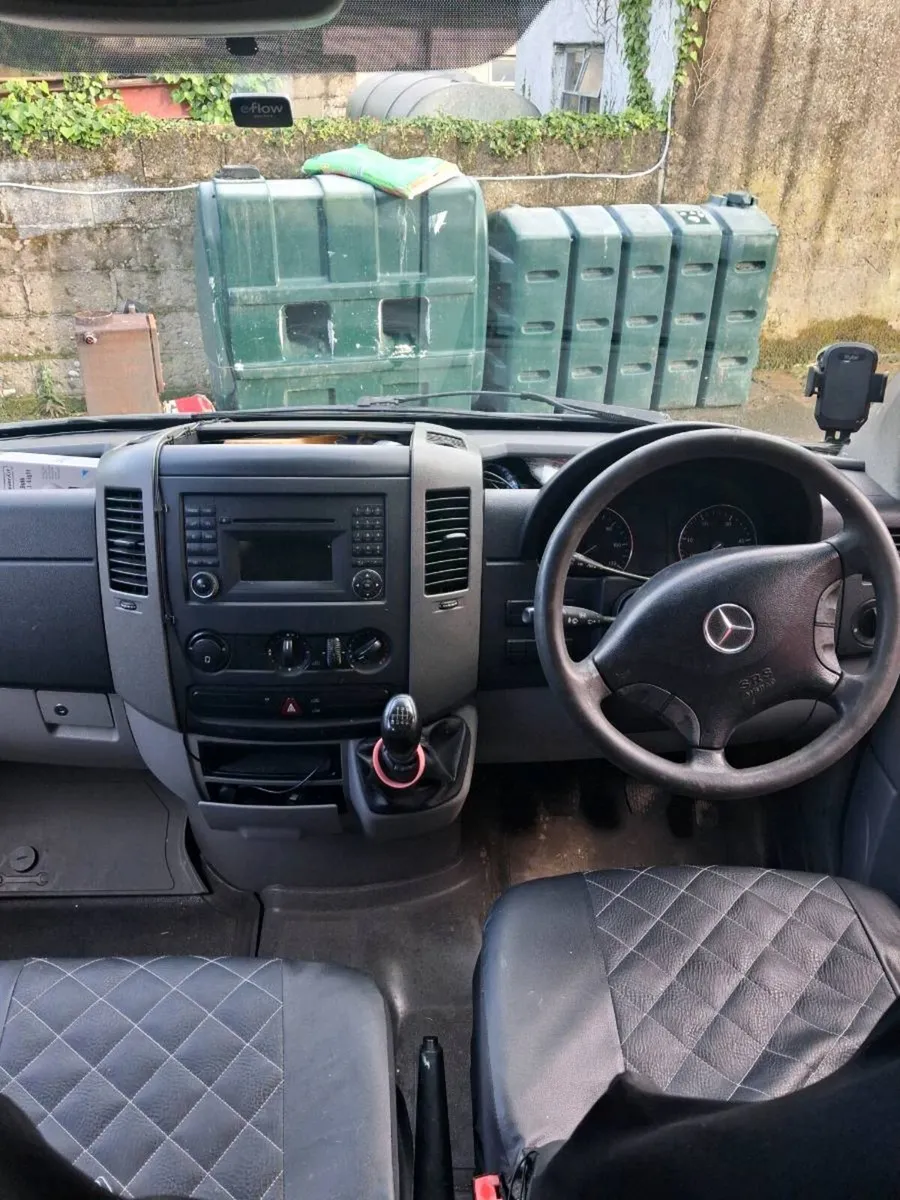 Campervan - Image 4