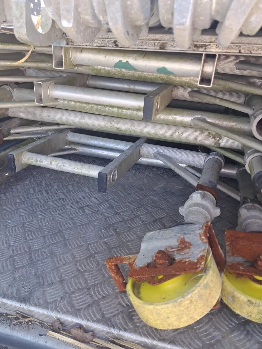 Scaffolding Tower - Image 2