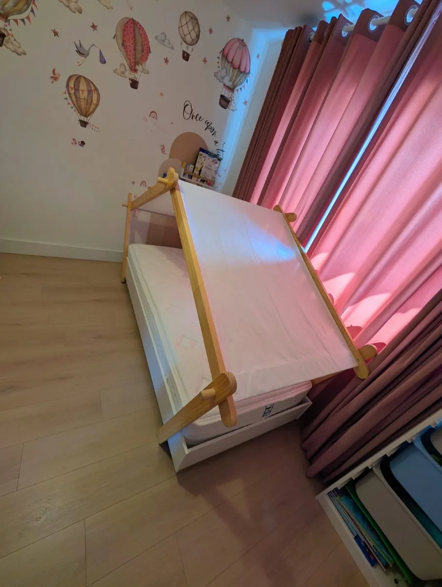 Bed - Image 2