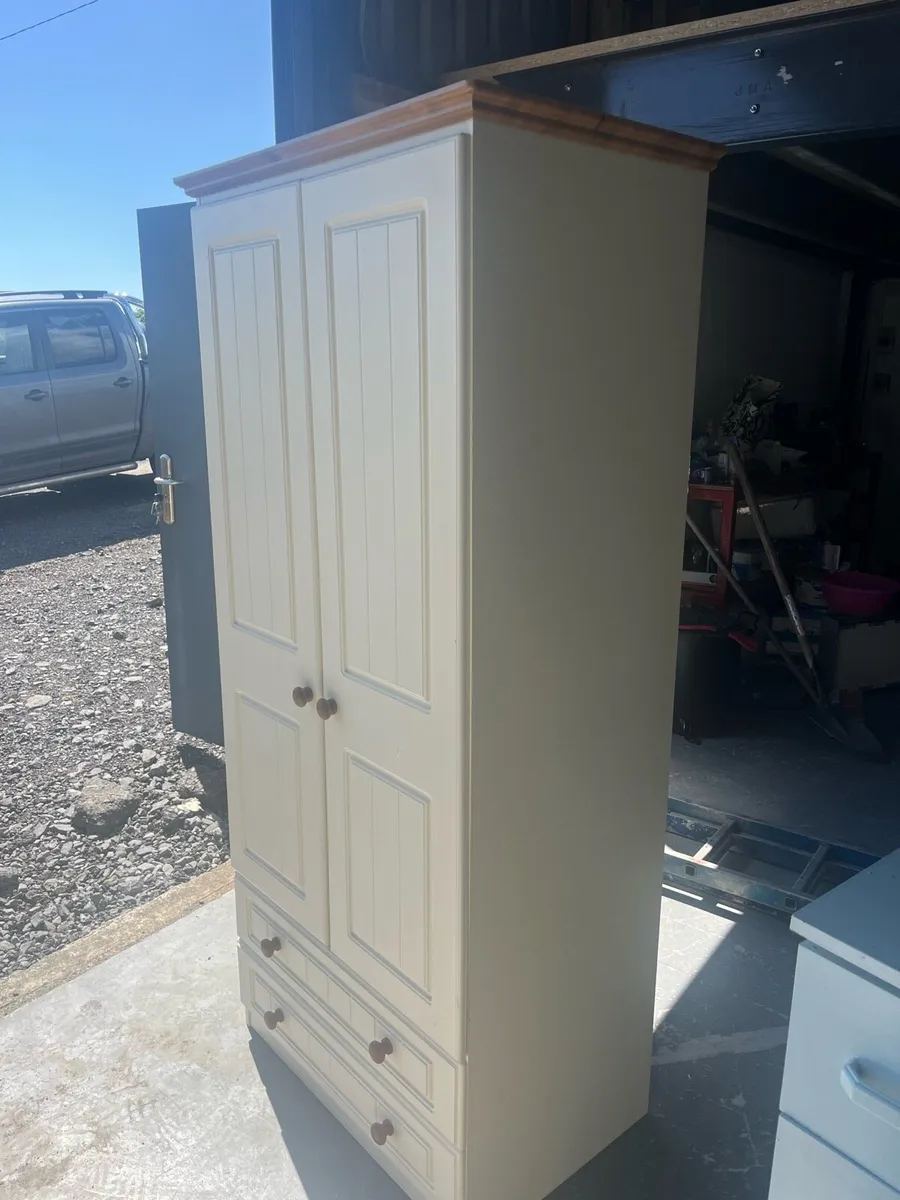 Wardrobe - Image 2