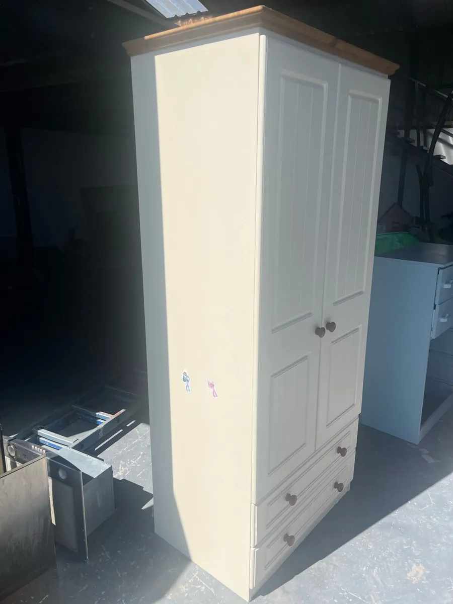 Wardrobe - Image 3