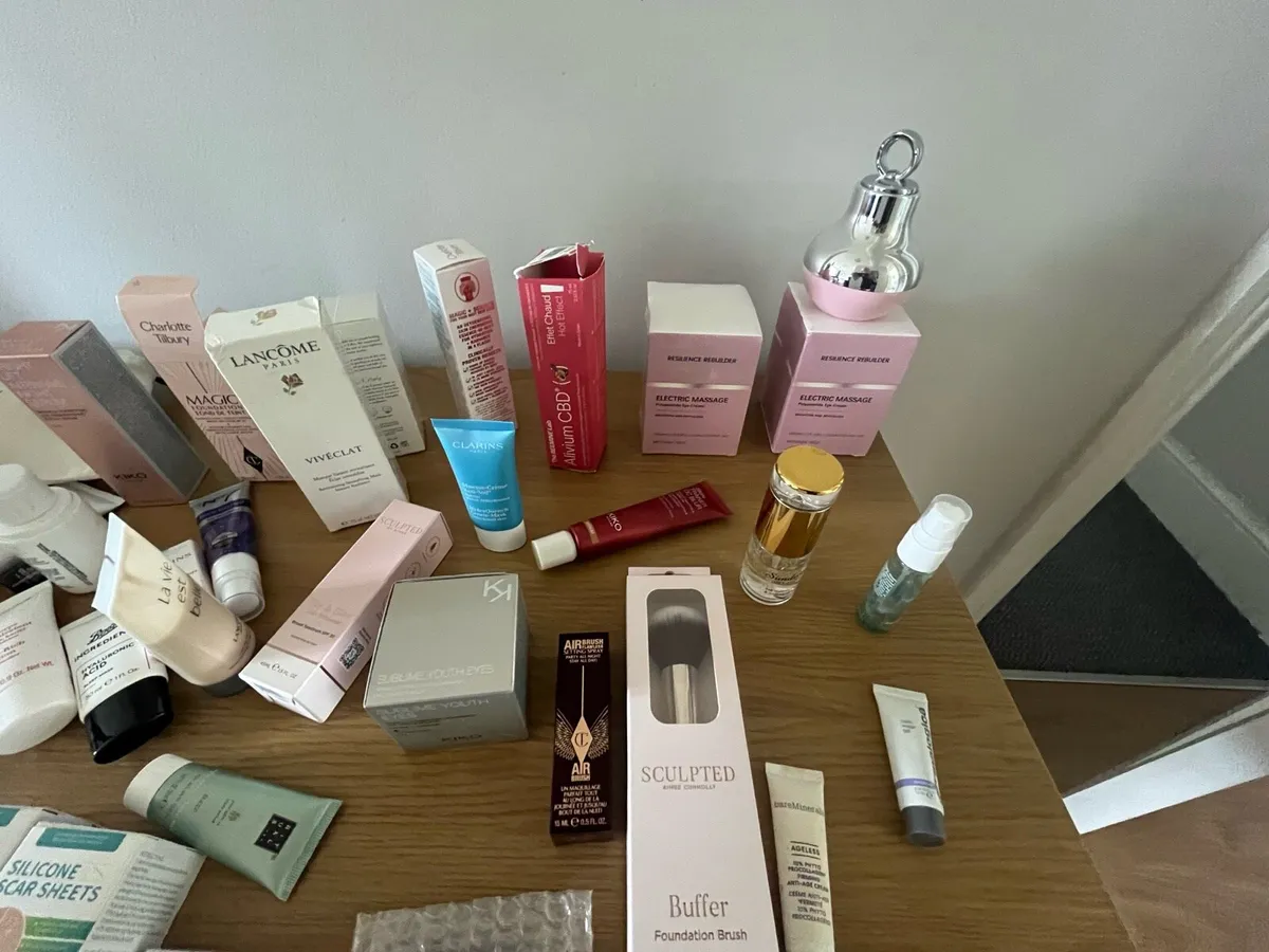 Cosmetics - Image 2