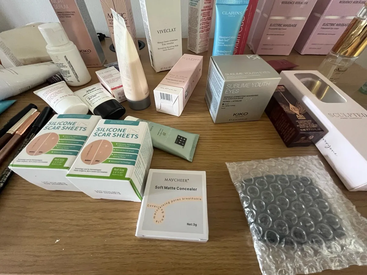 Cosmetics - Image 4