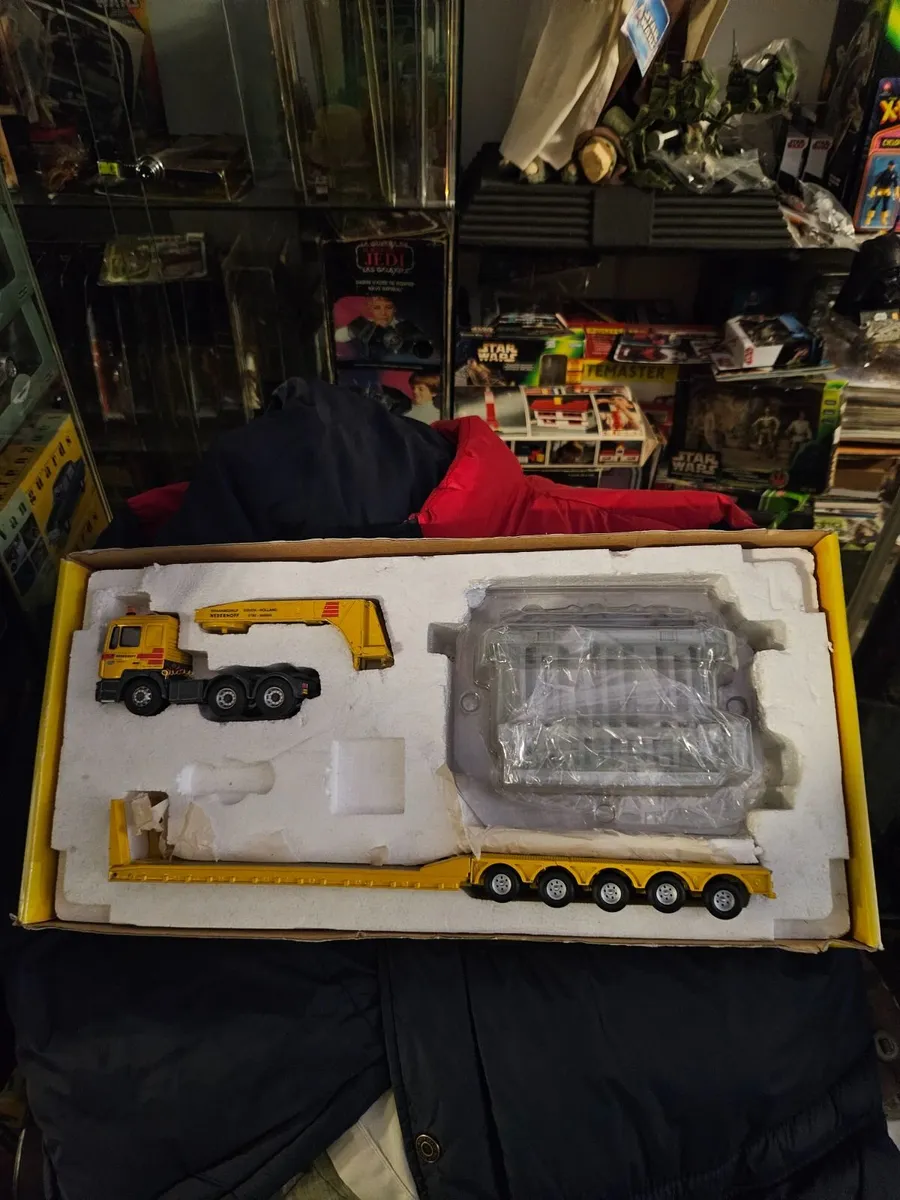 Corgi MAN Tractor Unit and King Trailer with Load - Image 1