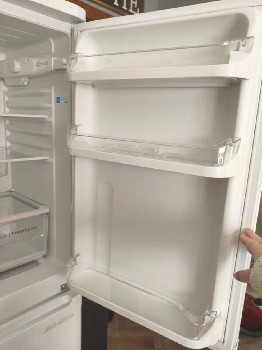 indesit fridge - Image 3
