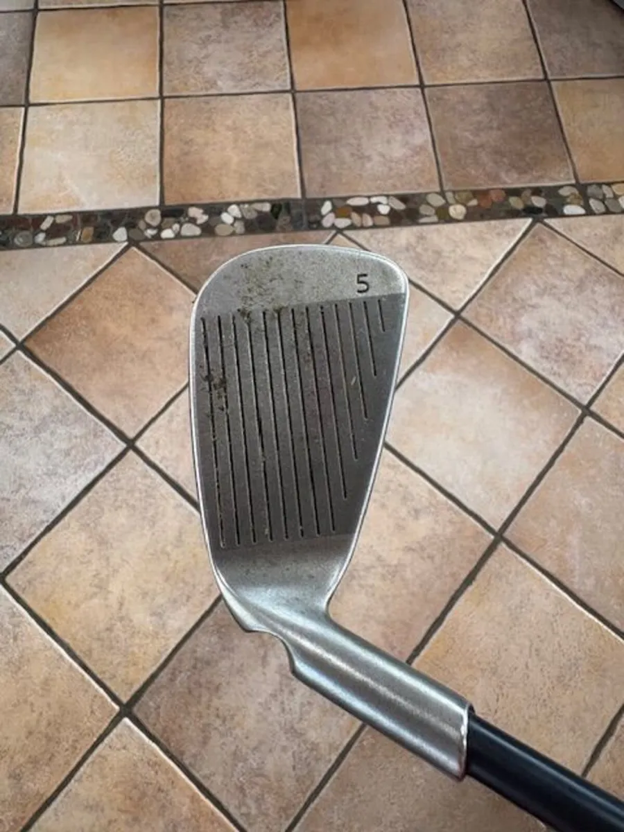 Ping i10 Blue Dot 4 & 5 Irons - Image 2